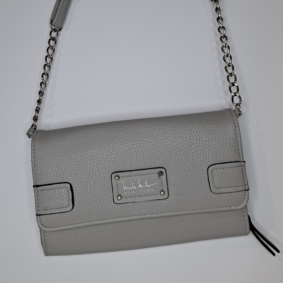 Nicole Miller soft embossed gray wallet crossbody - Picture 8 of 8
